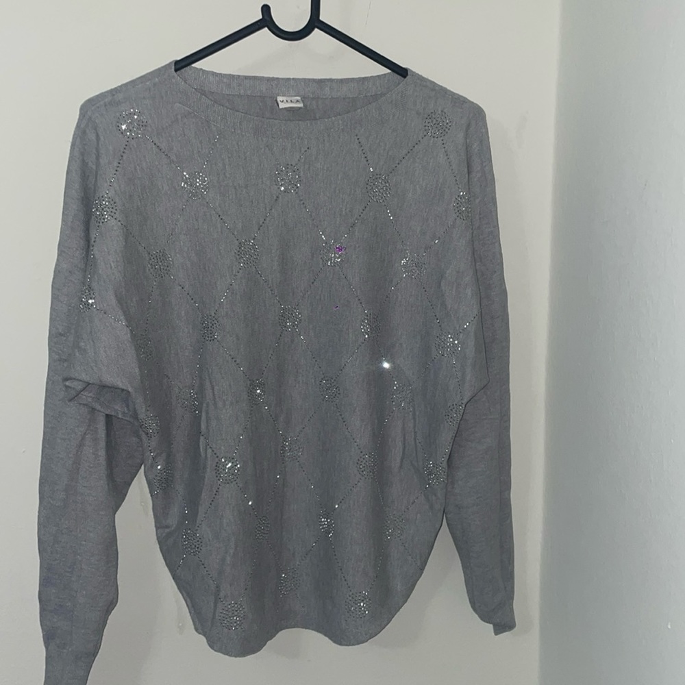 Long sleeve with rhinestone